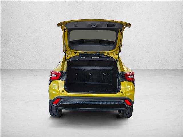 Used 2024 Chevrolet Trax RS w/ Driver Confidence Package FWD image 6