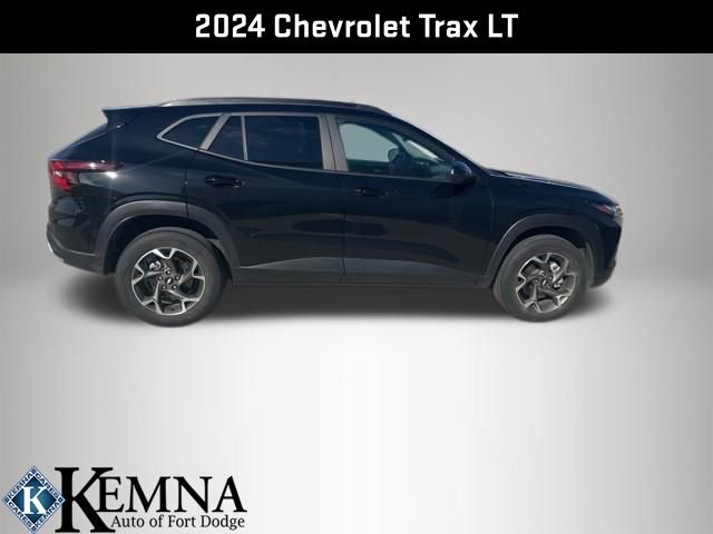 Used 2024 Chevrolet Trax LT w/ Driver Confidence Package image 10
