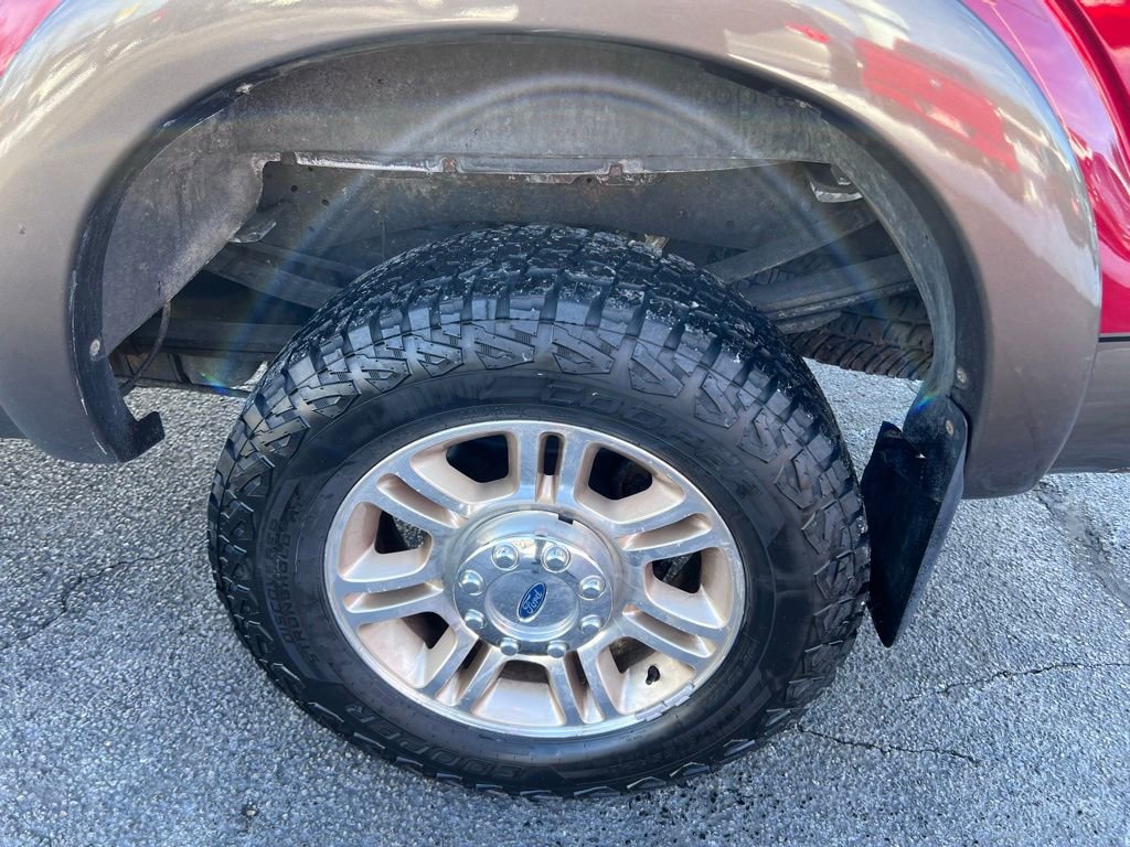 Used 2016 Ford F350 Lariat w/ Lariat Chrome Package image 10