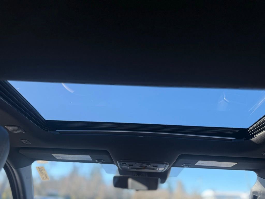 Used 2024 Toyota Tacoma Limited image 27