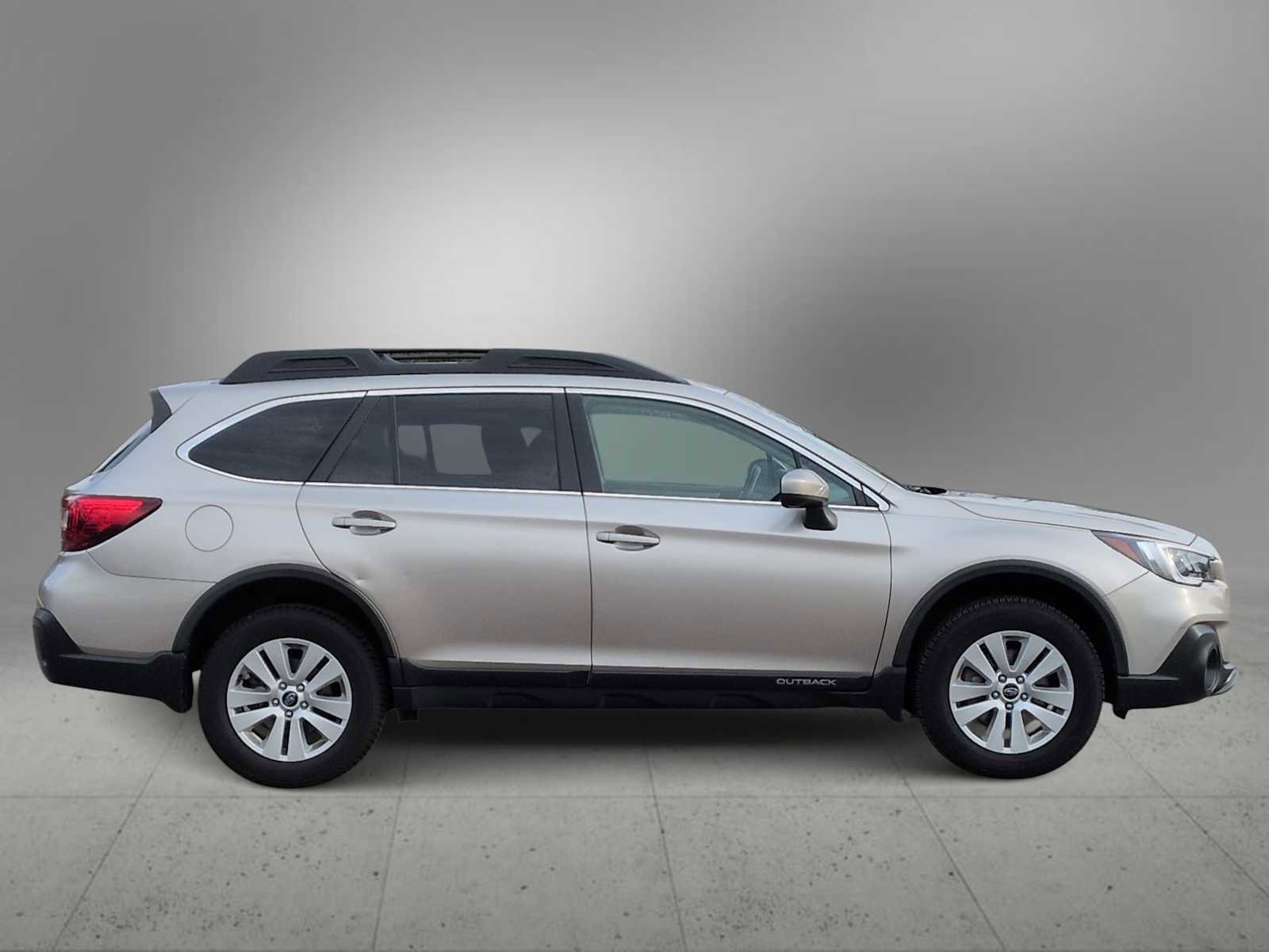 Used 2018 Subaru Outback 2.5i Premium w/ Protection Package #1 image 9