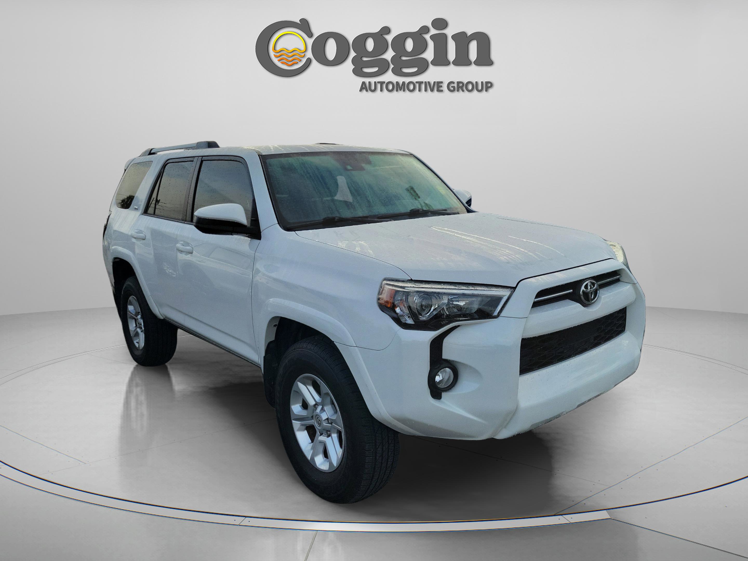 Used 2020 Toyota 4Runner SR5 AWD/4WD image 8