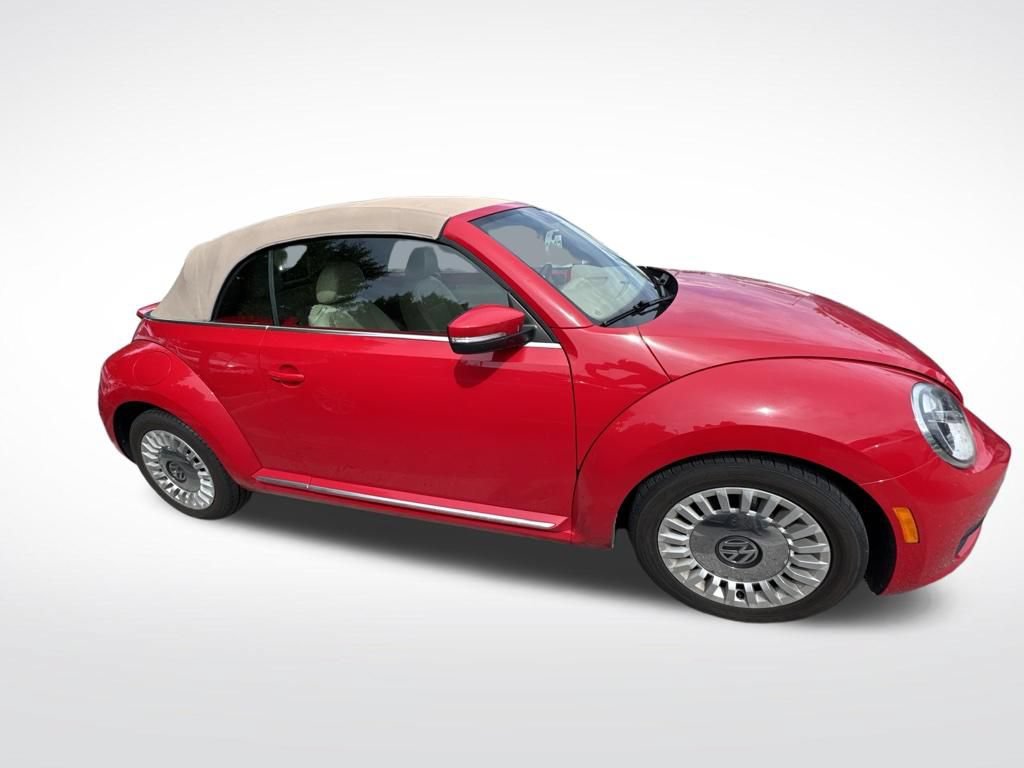 Used 2015 Volkswagen Beetle 1.8T FWD image 4