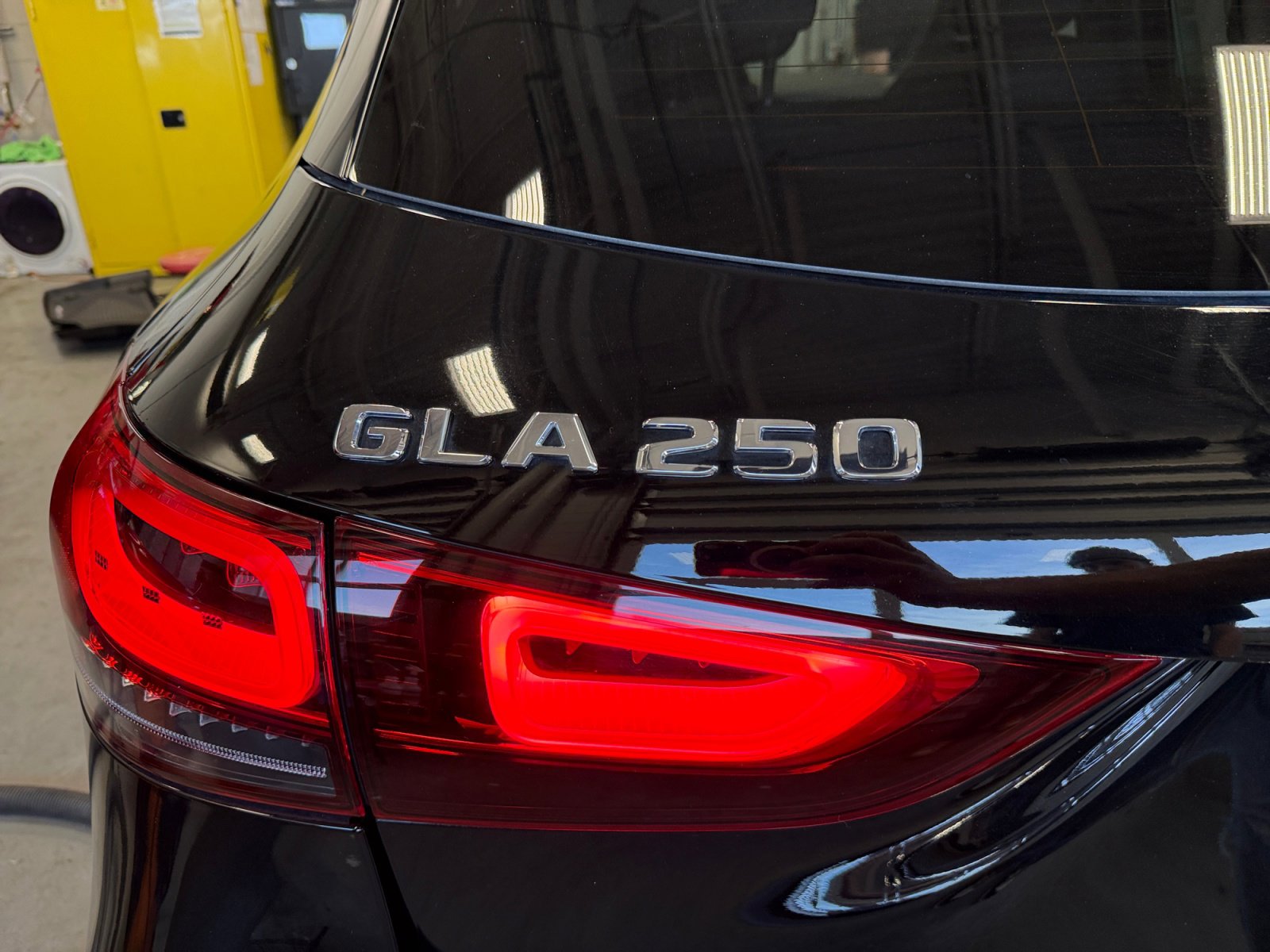 Used 2023 Mercedes-Benz GLA 250 4MATIC image 24