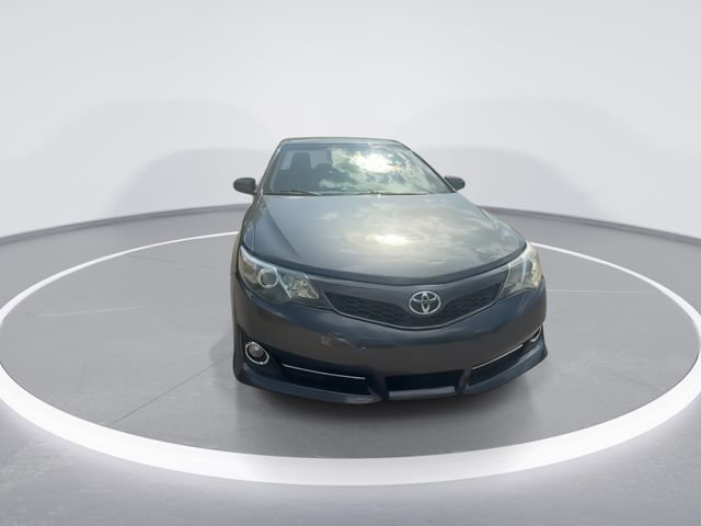 Used 2012 Toyota Camry SE FWD video 3