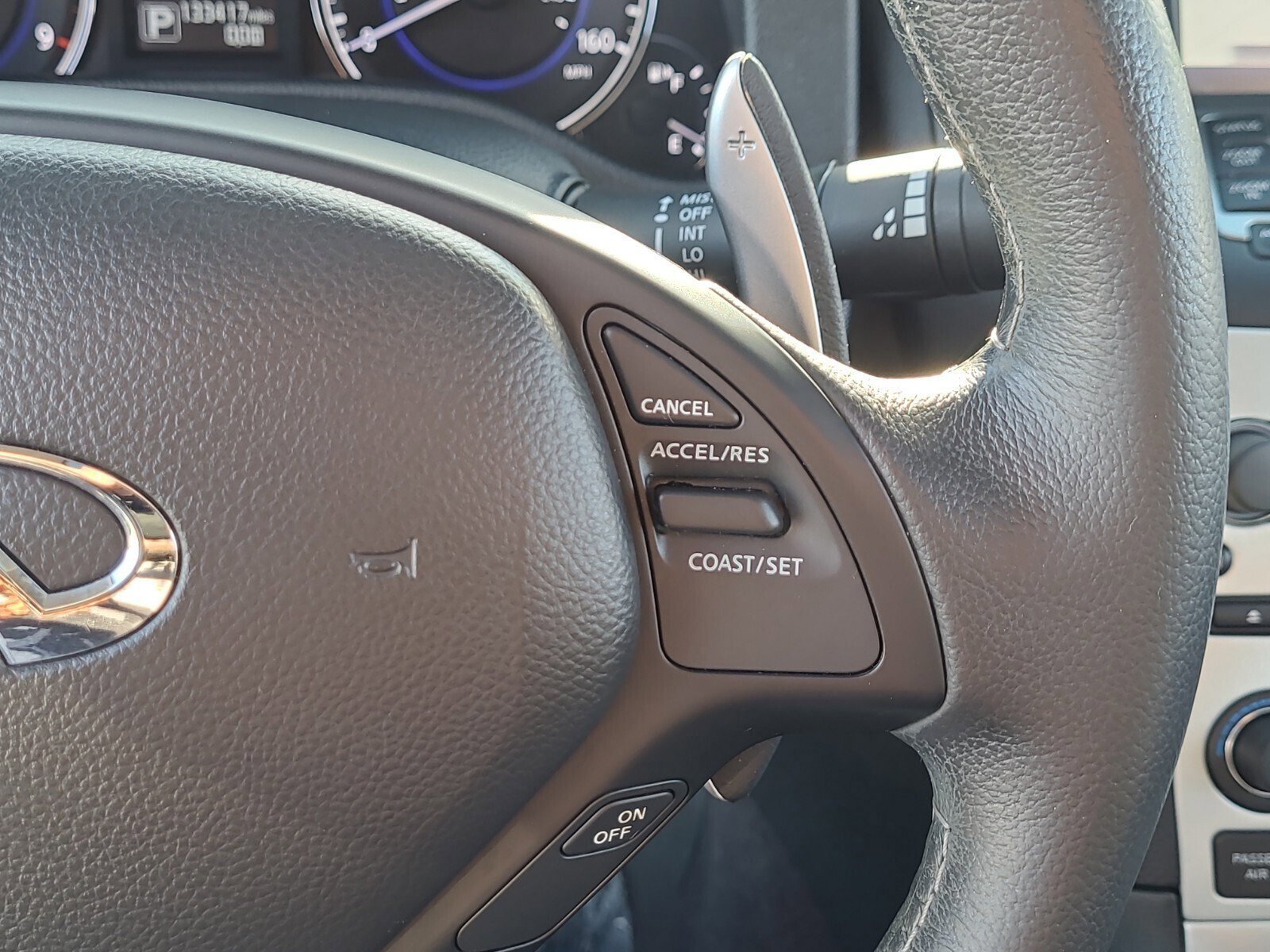 Used 2015 INFINITI Q60 Journey w/ Premium Package image 21