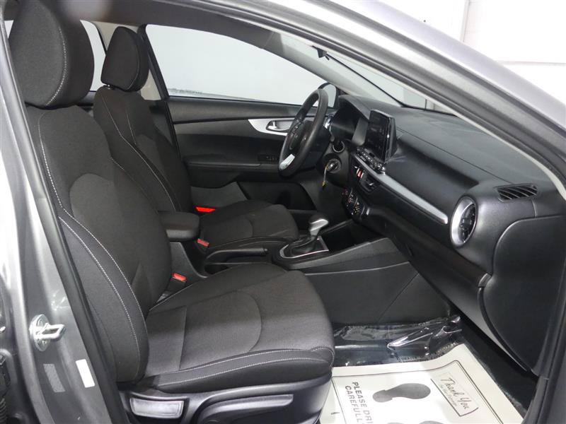 Used 2023 Kia Forte LXS w/ LXS Technology Package FWD image 22
