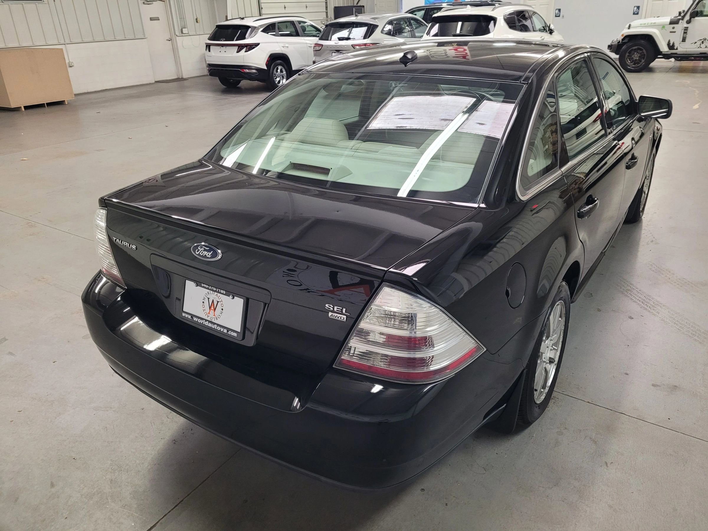 Used 2008 Ford Taurus SEL image 7