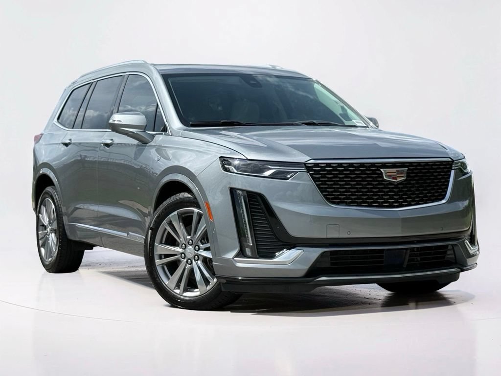Used 2021 Cadillac XT6 Premium Luxury w/ Platinum Package AWD/4WD image 2