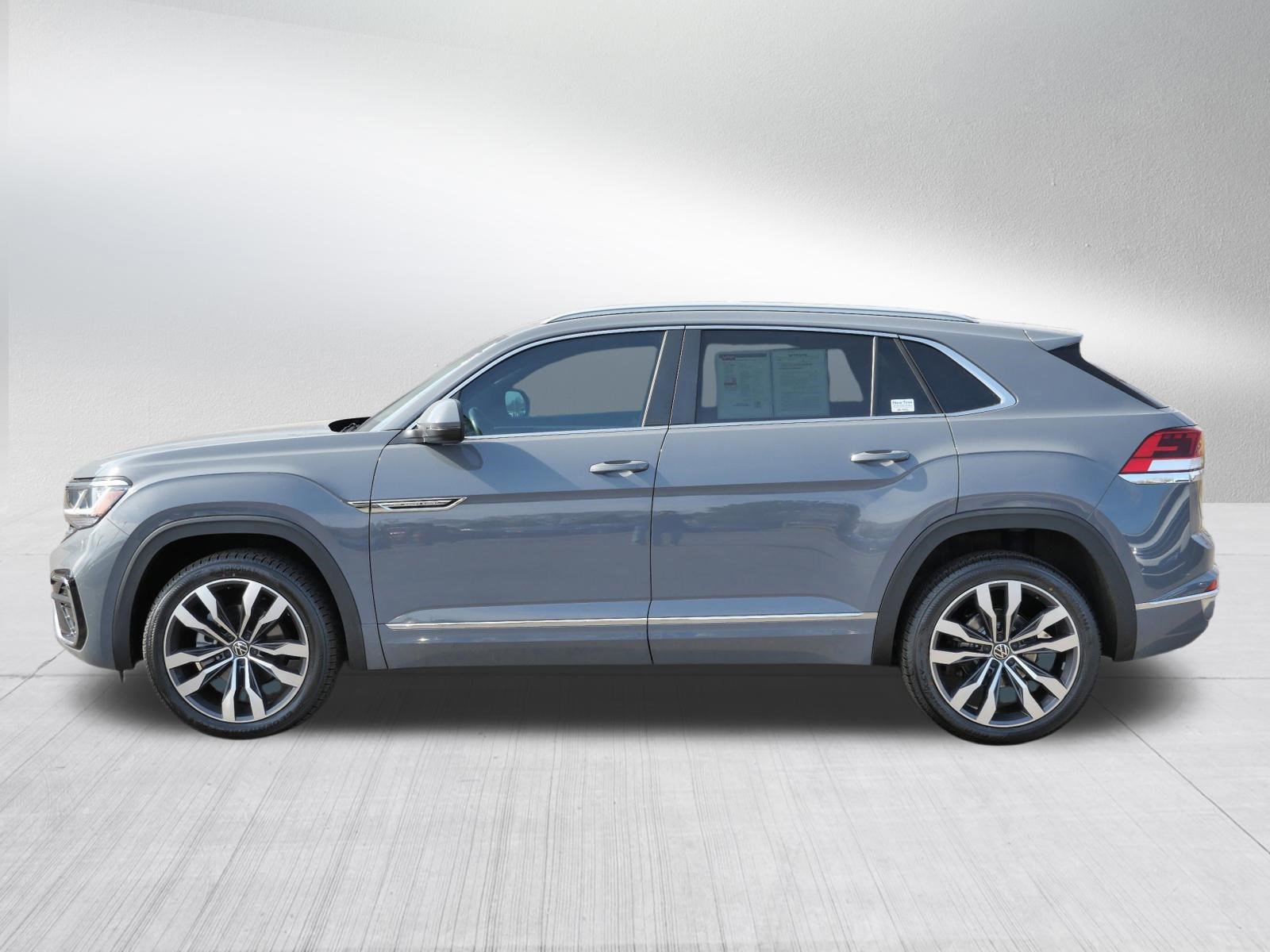 Certified 2021 Volkswagen Atlas Cross Sport SEL R-Line w/ Cross Sport MDO Package AWD/4WD image 4