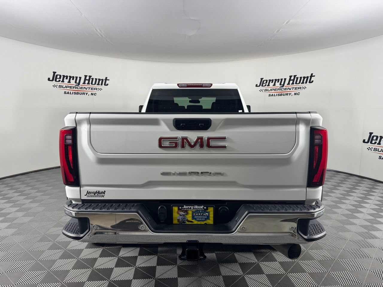 Used 2025 GMC Sierra 3500 Pro w/ 1SA Pro Safety Plus Package AWD/4WD image 7