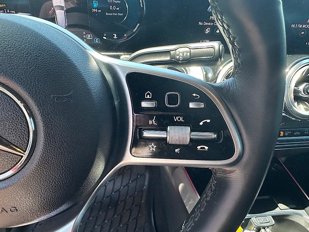 Used 2023 Mercedes-Benz GLB 250 4MATIC image 19