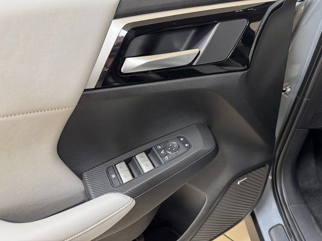 New 2026 Mitsubishi Outlander SE FWD image 7
