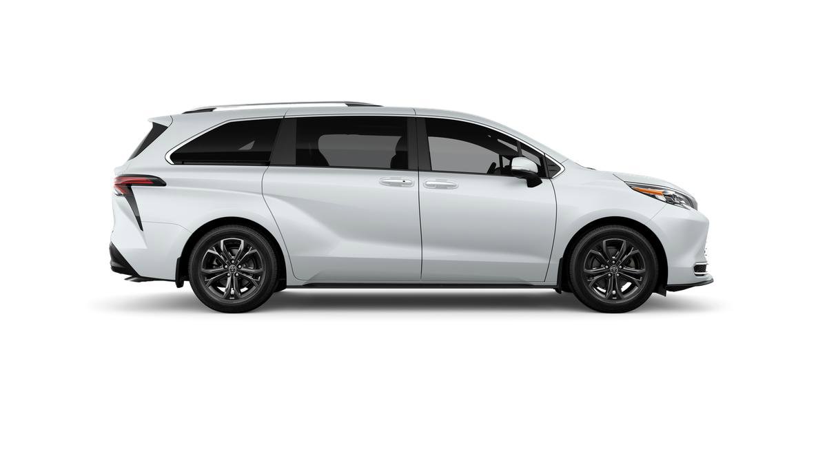 New 2026 Toyota Sienna Platinum image 12