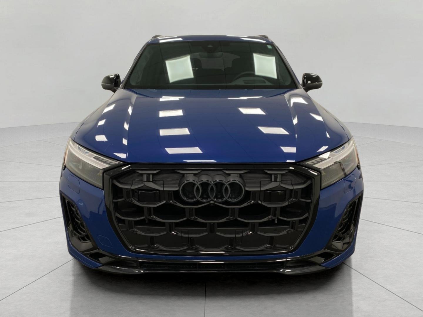 Used 2025 Audi SQ7 Prestige image 12