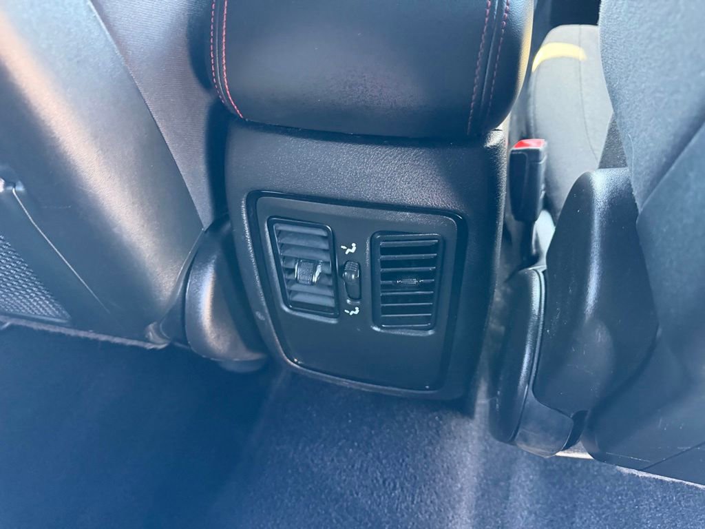 Used 2023 Dodge Durango R/T w/ Blacktop Package RWD image 18
