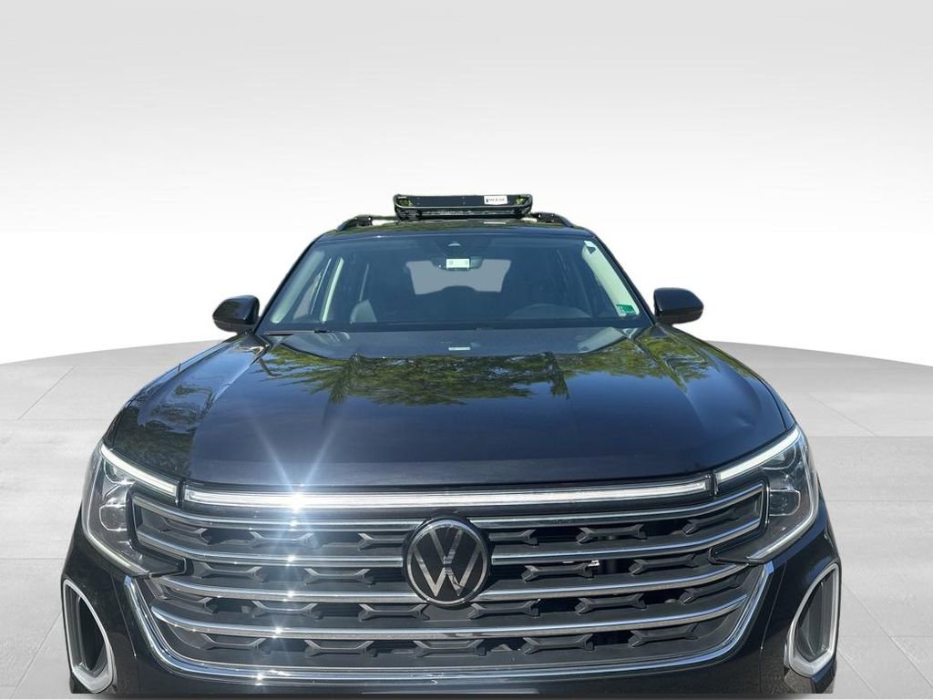 Used 2025 Volkswagen Atlas SE image 8