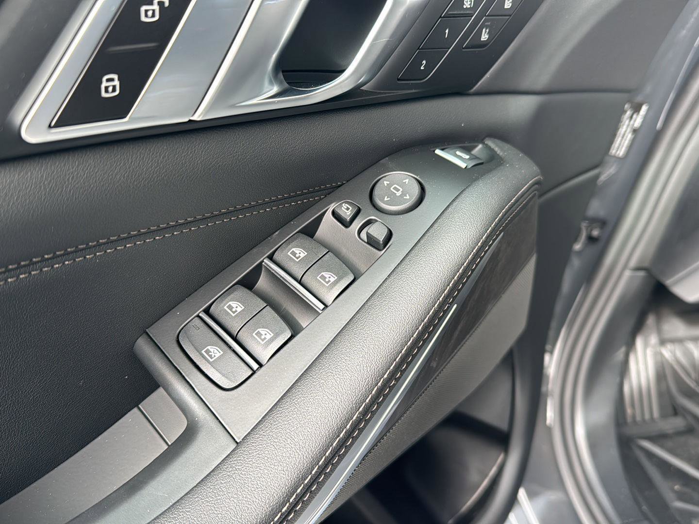 New 2026 BMW X5 sDrive40i w/ Executive Package image 29