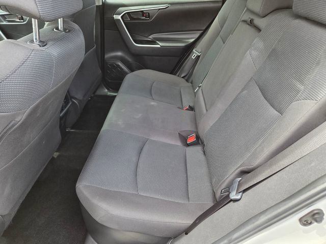 Used 2024 Toyota RAV4 LE AWD/4WD image 12