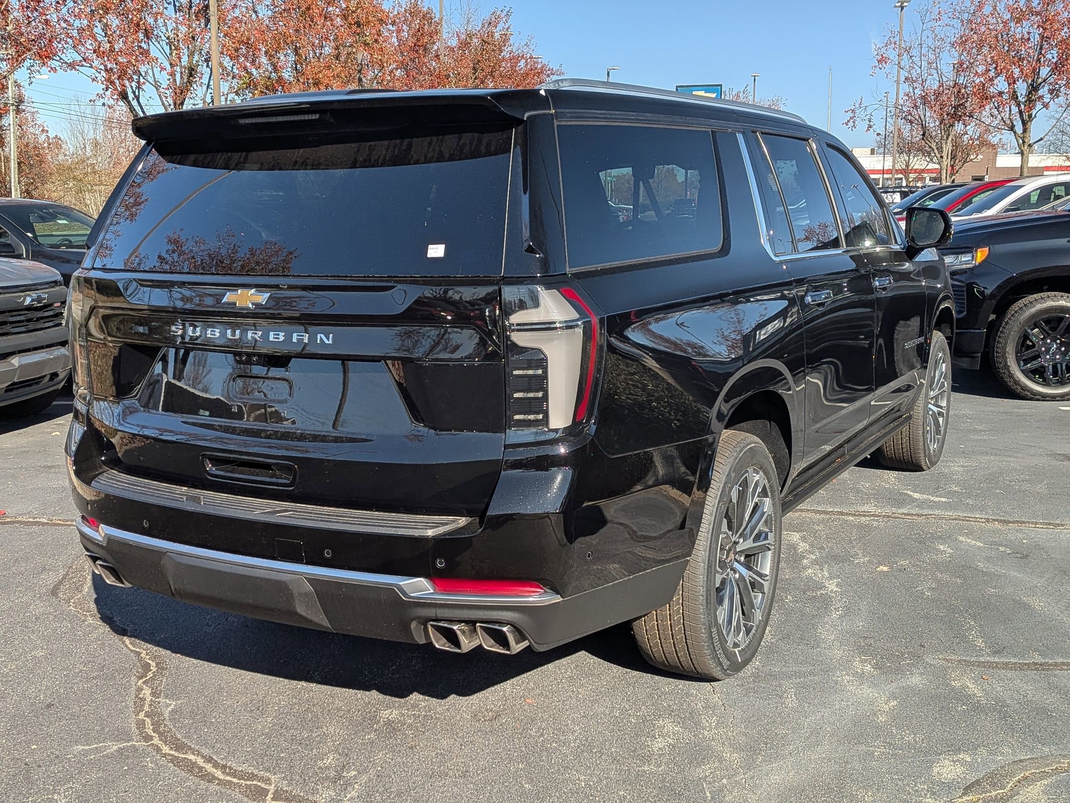 New 2026 Chevrolet Suburban High Country image 8