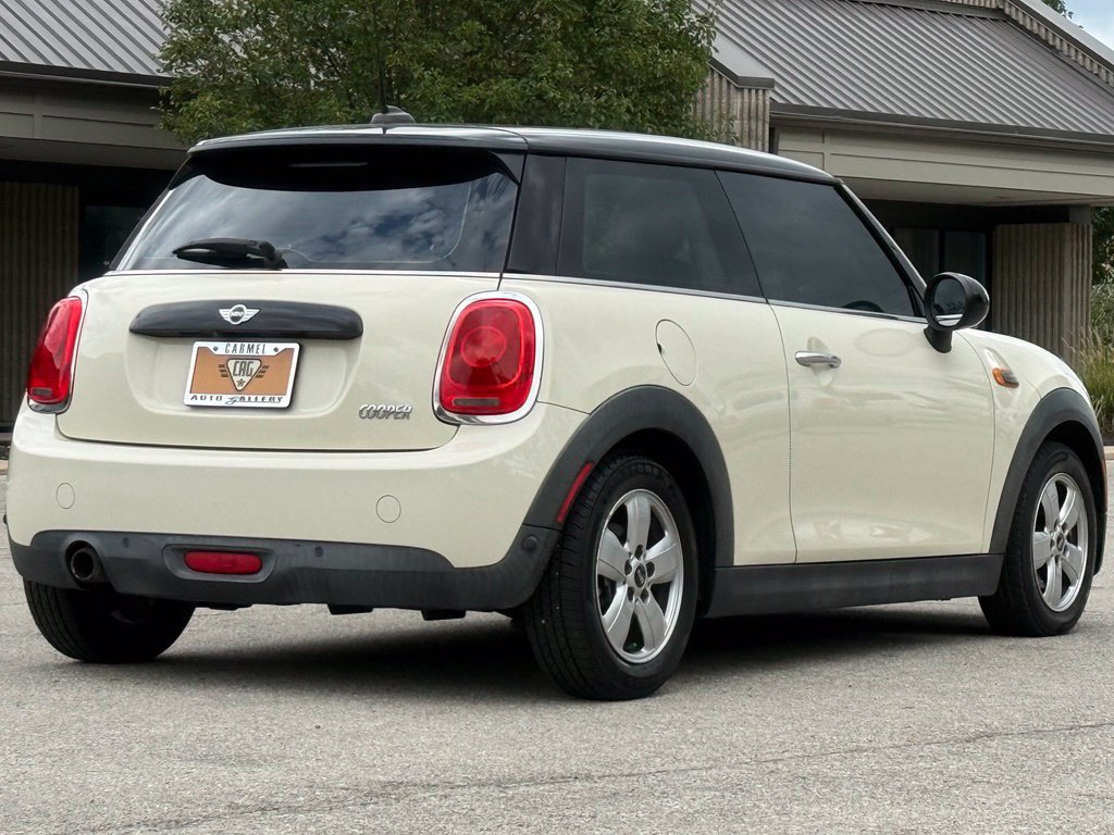 Used 2018 MINI Cooper 2-Door Hardtop FWD image 5