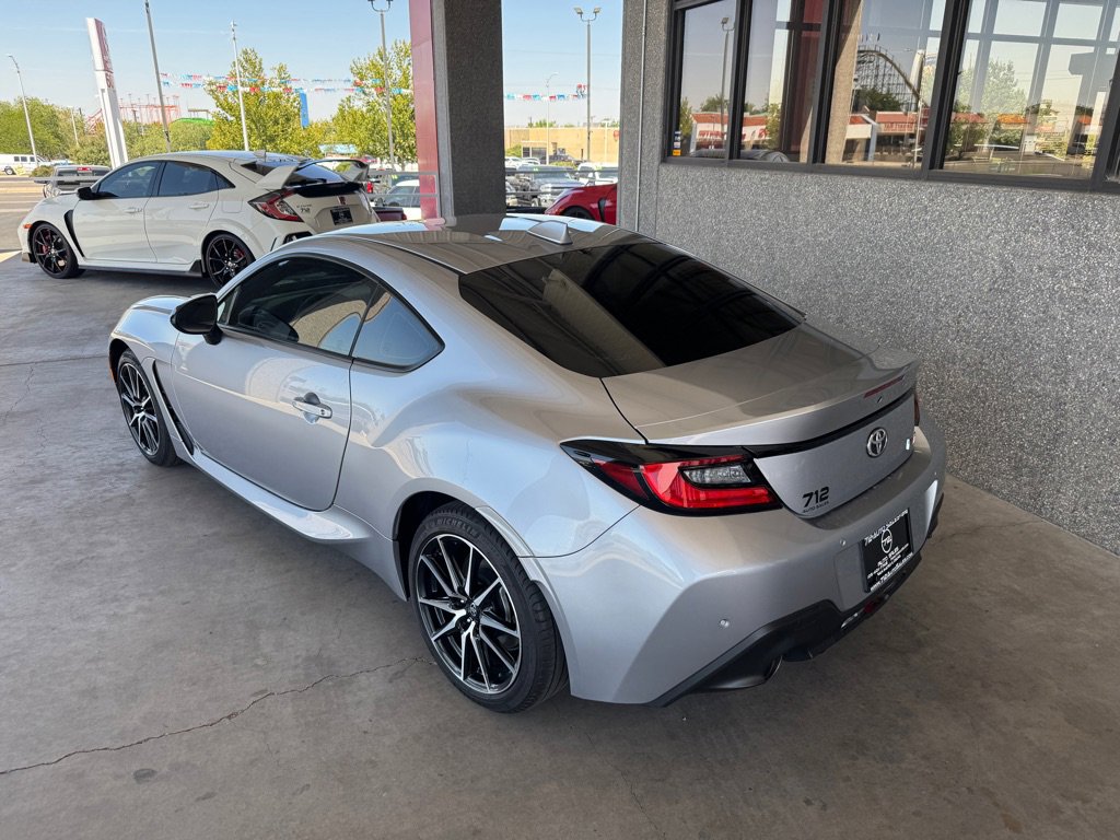 Used 2024 Toyota GR86 image 30