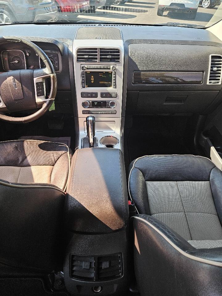 Used 2009 Lincoln MKX AWD image 7