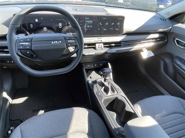 New 2025 Kia K4 EX image 2