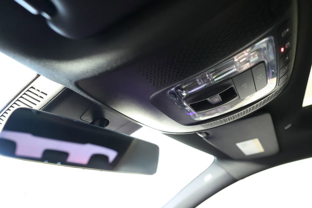 Used 2023 Mercedes-Benz CLA 250 4MATIC image 31