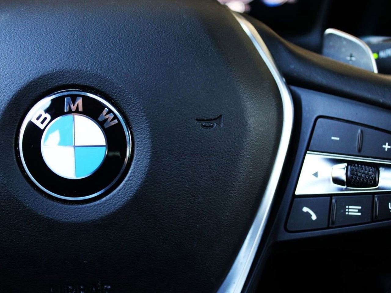 Used 2021 BMW 330i Sedan w/ Premium Package RWD image 33