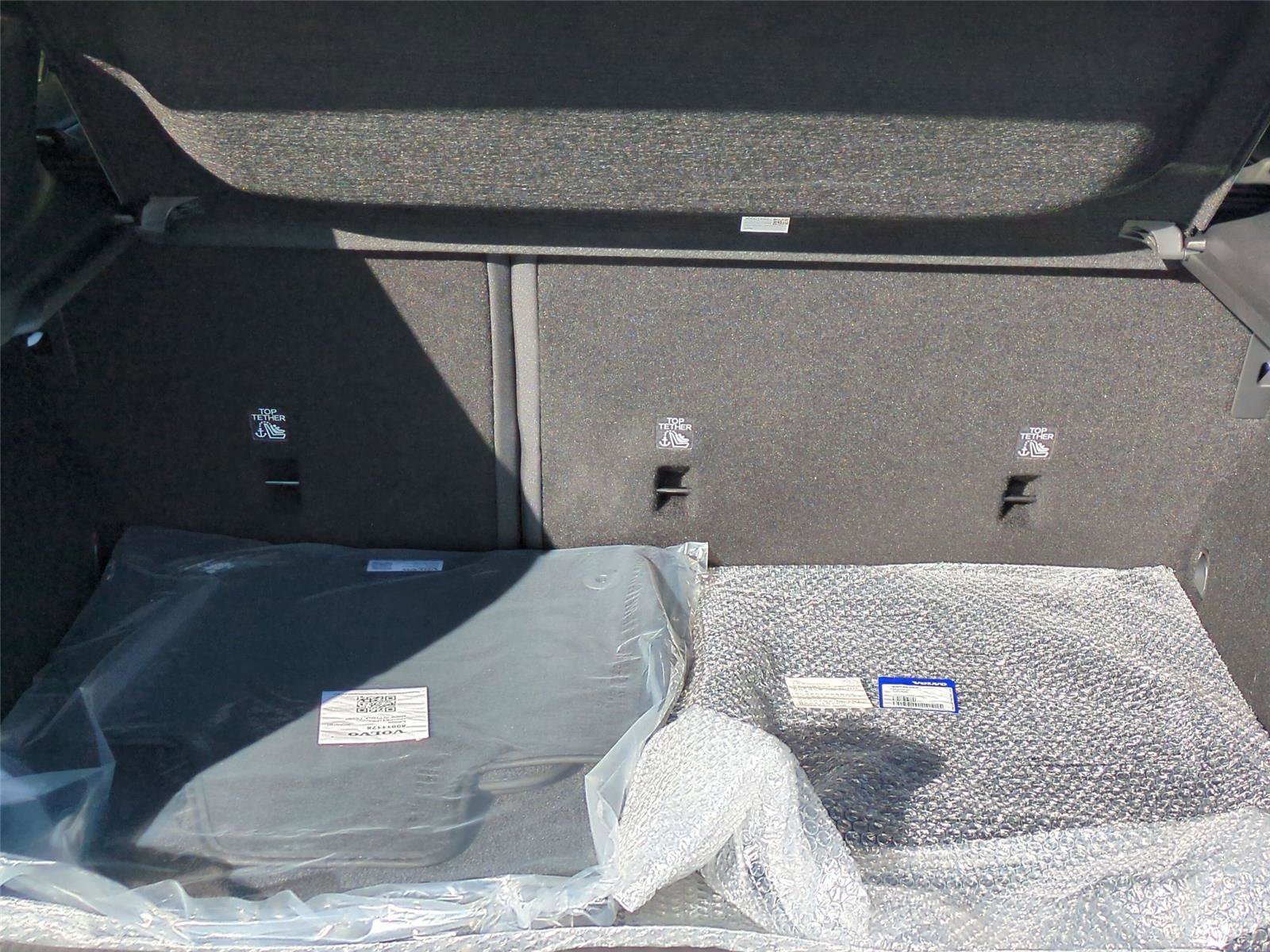 New 2026 Volvo EX30 Plus w/ Protection Package Premier image 20