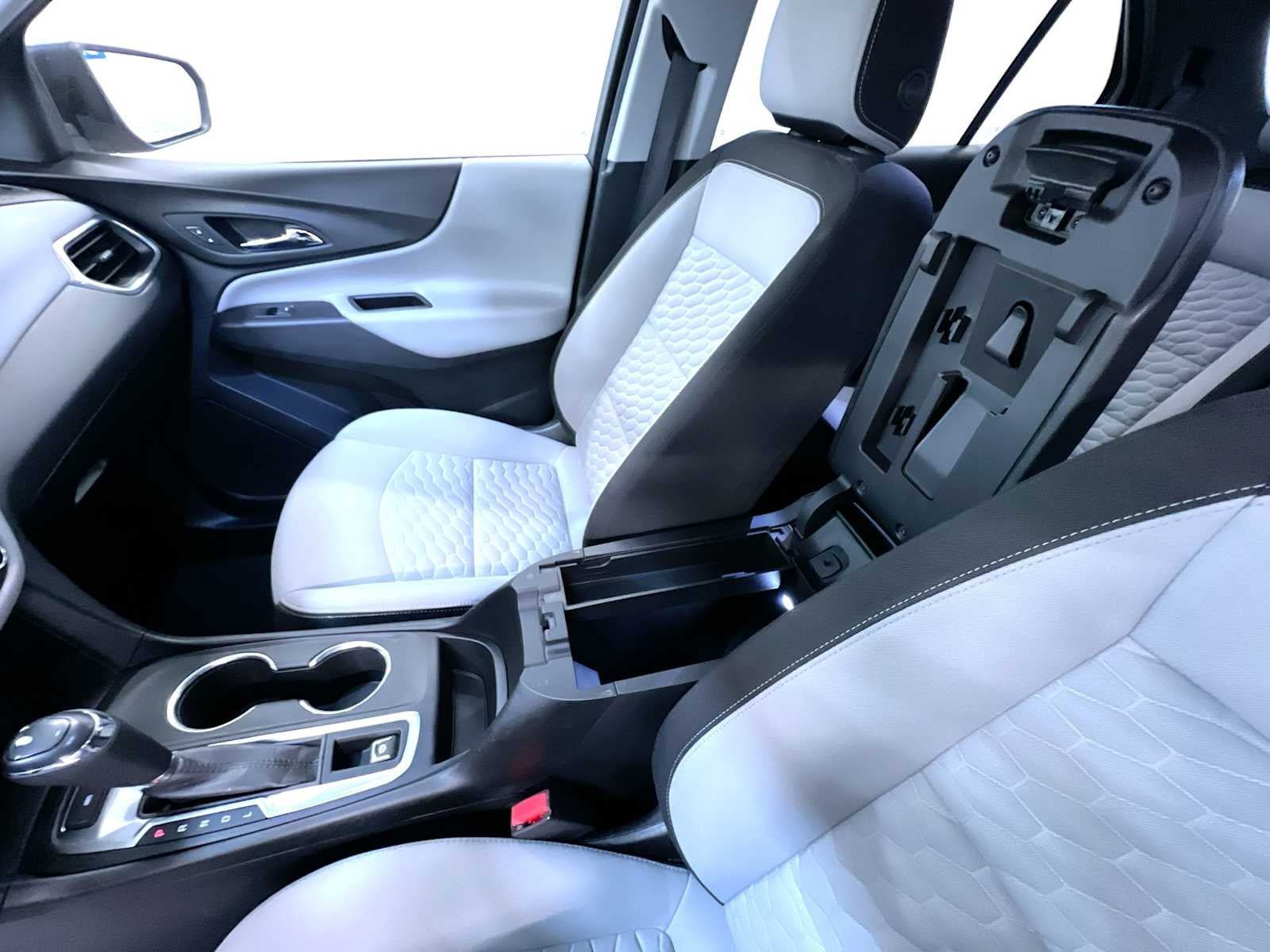Used 2019 Chevrolet Equinox LS w/ LS Convenience Package AWD/4WD image 29