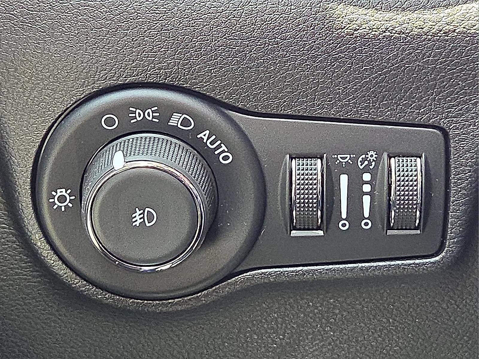 Used 2024 Jeep Compass Latitude AWD/4WD image 20