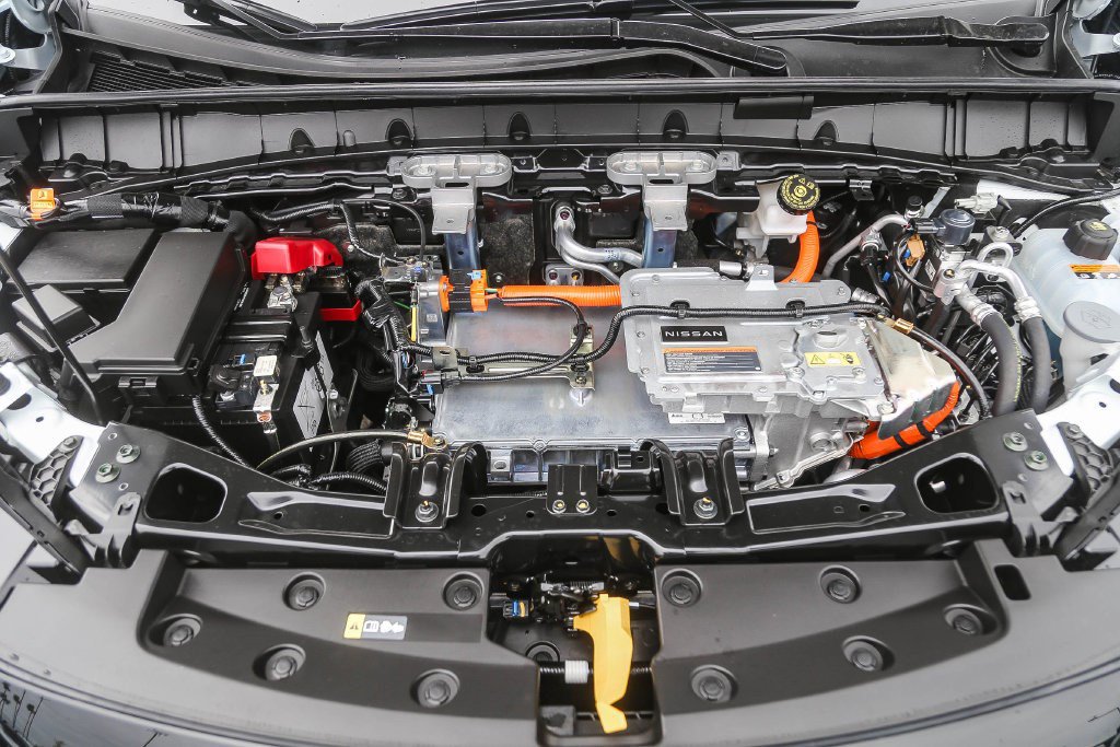 New 2026 Nissan Leaf SV+ w/ Illuminated Package FWD image 12