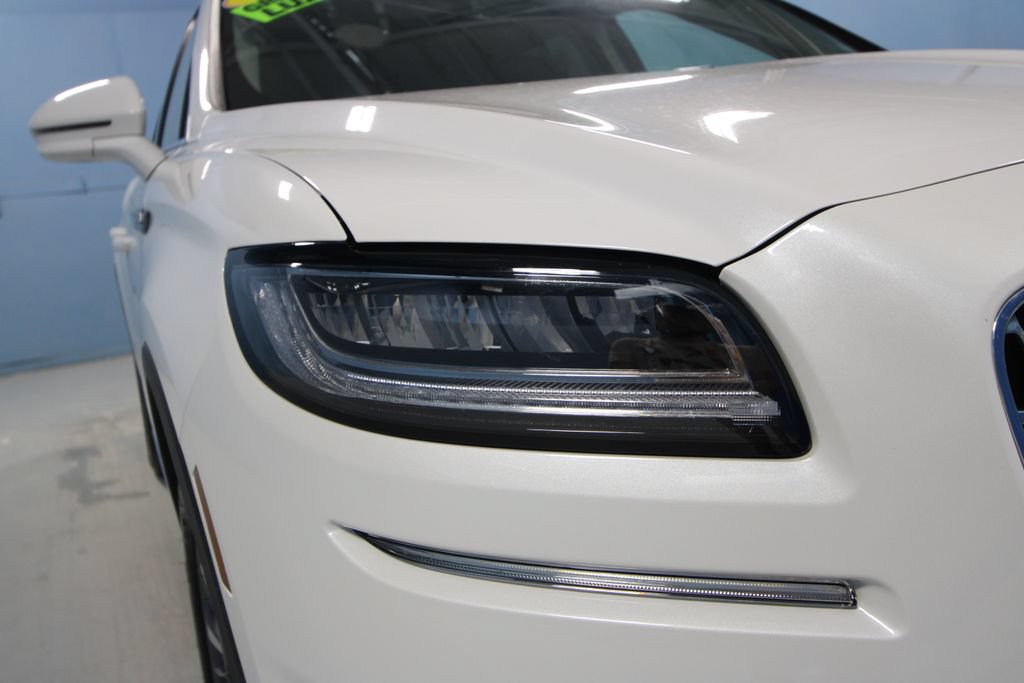 Used 2023 Lincoln Nautilus FWD image 35