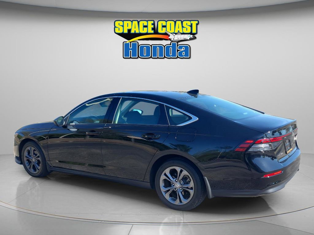 Used 2023 Honda Accord EX image 5