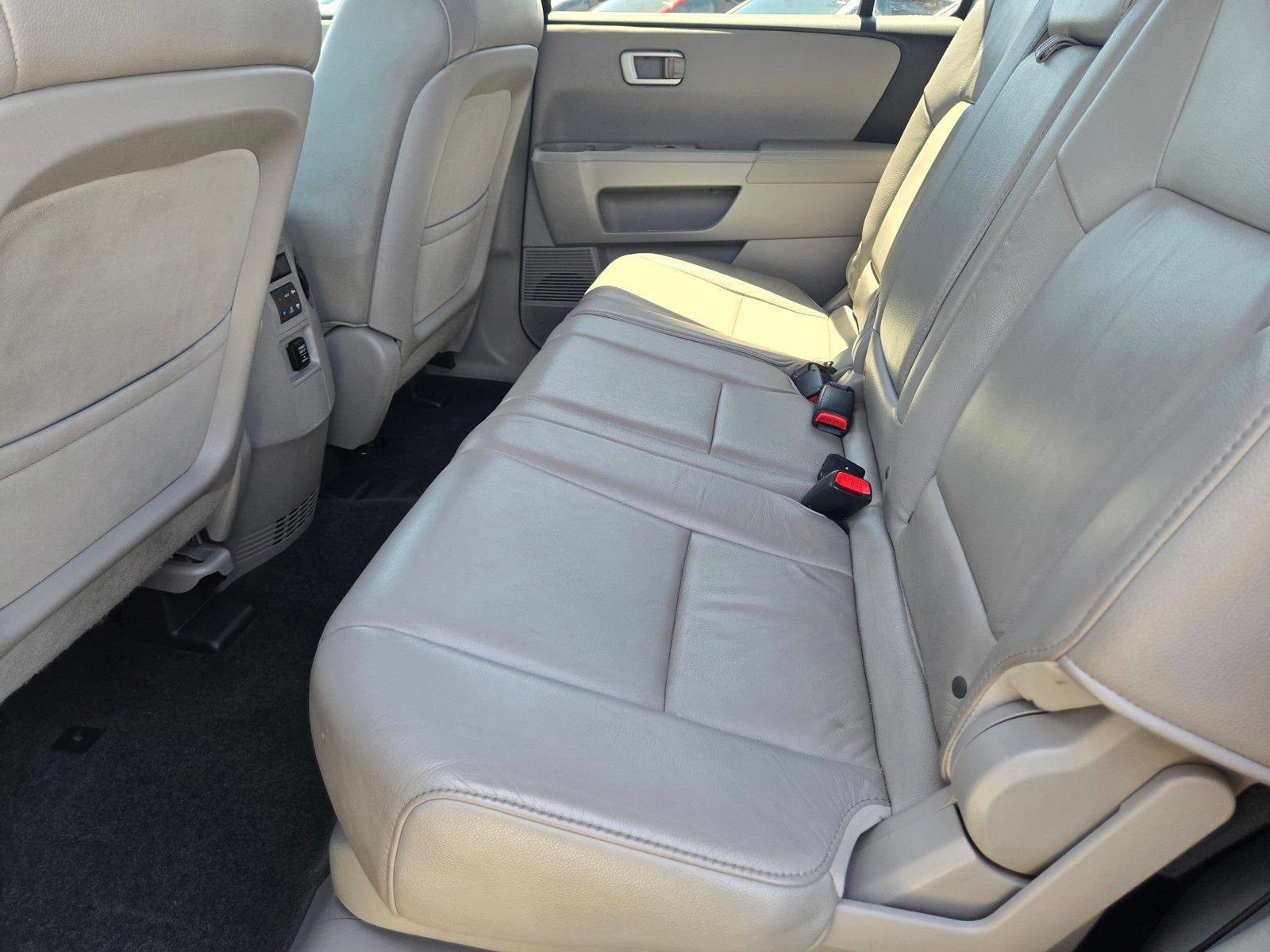 Used 2012 Honda Pilot EX-L image 17