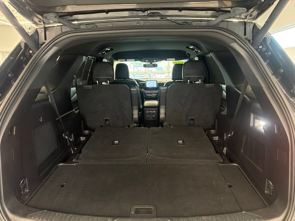 Certified 2020 Ford Explorer Limited w/ Hybrid Equipment Group 310A AWD/4WD image 78