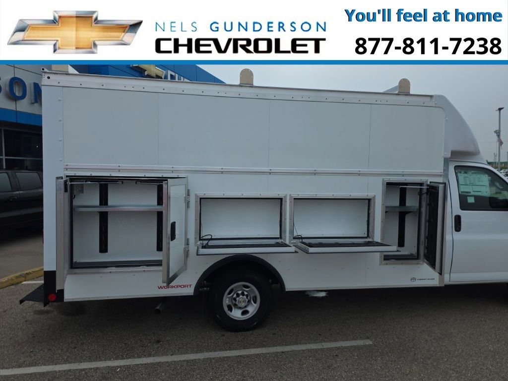 New 2025 Chevrolet Express 3500 w/ Power Convenience Package RWD image 8