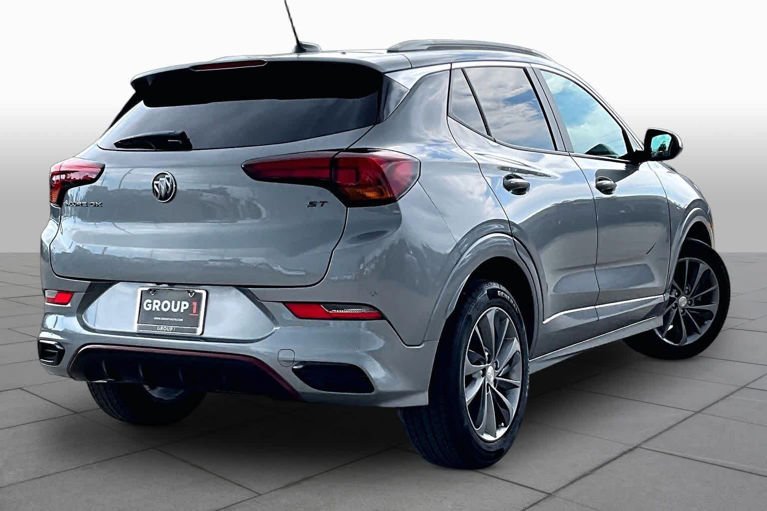 Used 2023 Buick Encore GX Select w/ Sport Touring Package FWD image 13