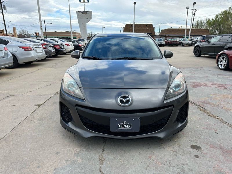 Used 2013 MAZDA MAZDA3 i Touring image 2