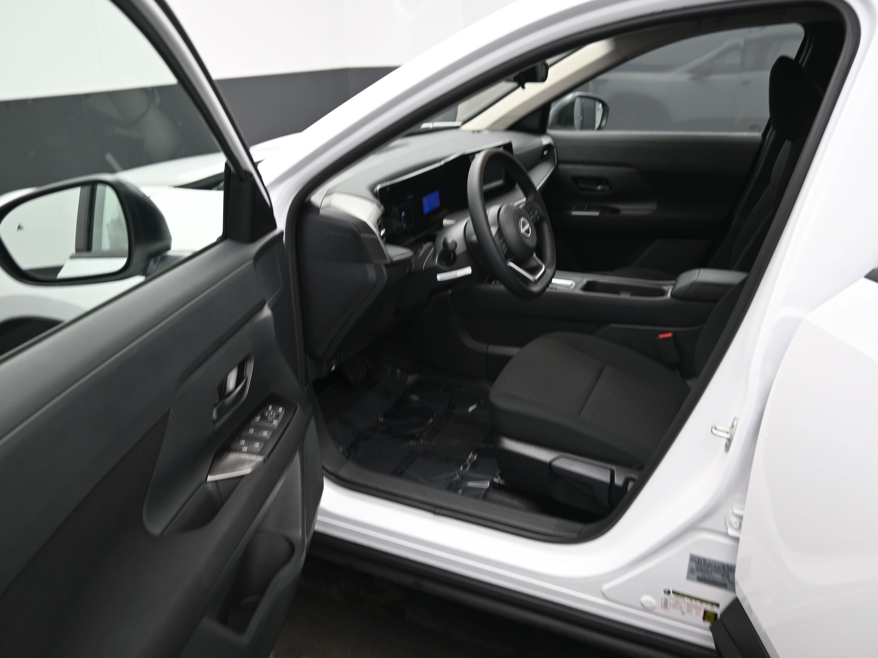 Certified 2025 Nissan Kicks S image 10