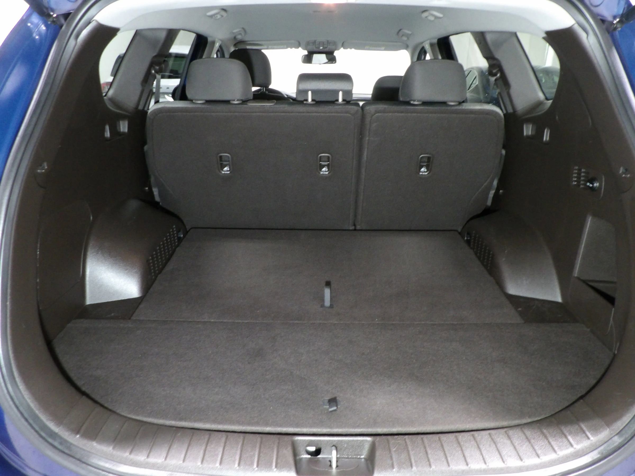 Used 2019 Hyundai Santa Fe SE FWD image 6