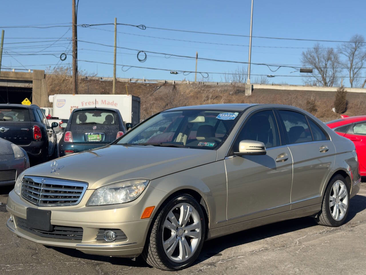 Used 2010 Mercedes-Benz C 300 C 300 Luxury 4MATIC AWD 4dr Se image 2