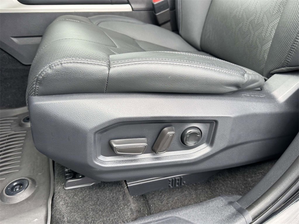 Used 2024 Toyota Tundra Limited image 19