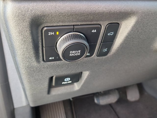 New 2025 Ford Expedition Active AWD/4WD image 24