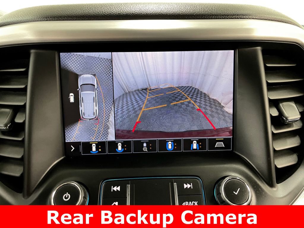 Used 2020 GMC Acadia SLT w/ Driver Alert Package II FWD image 4