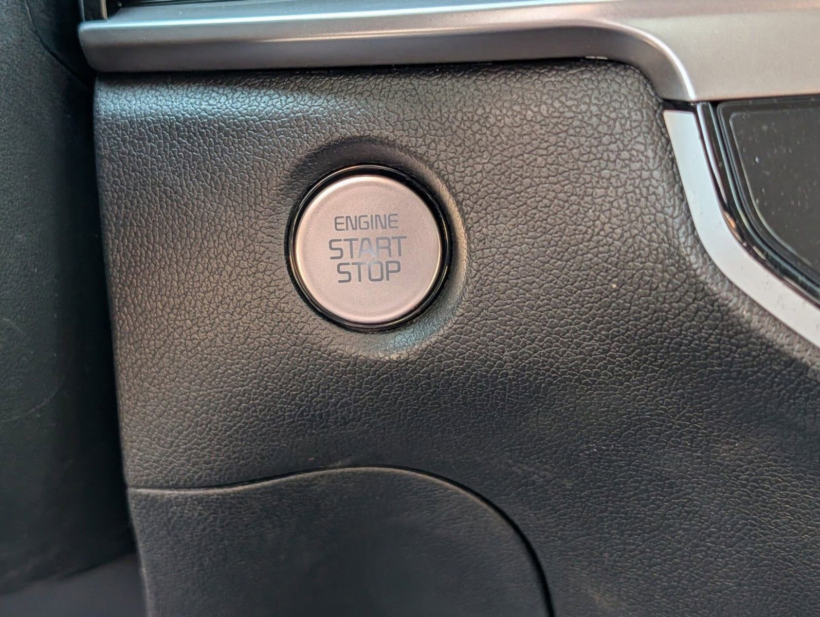 New 2026 Kia Sorento S image 6