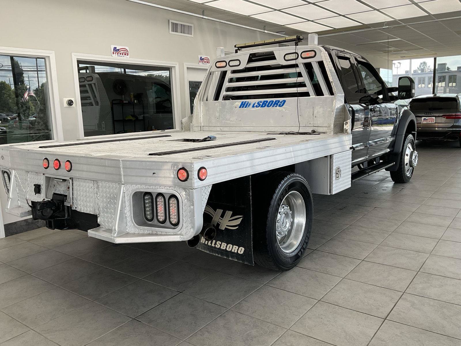 Used 2017 Ford F550 4x4 SuperCab Super Duty image 5