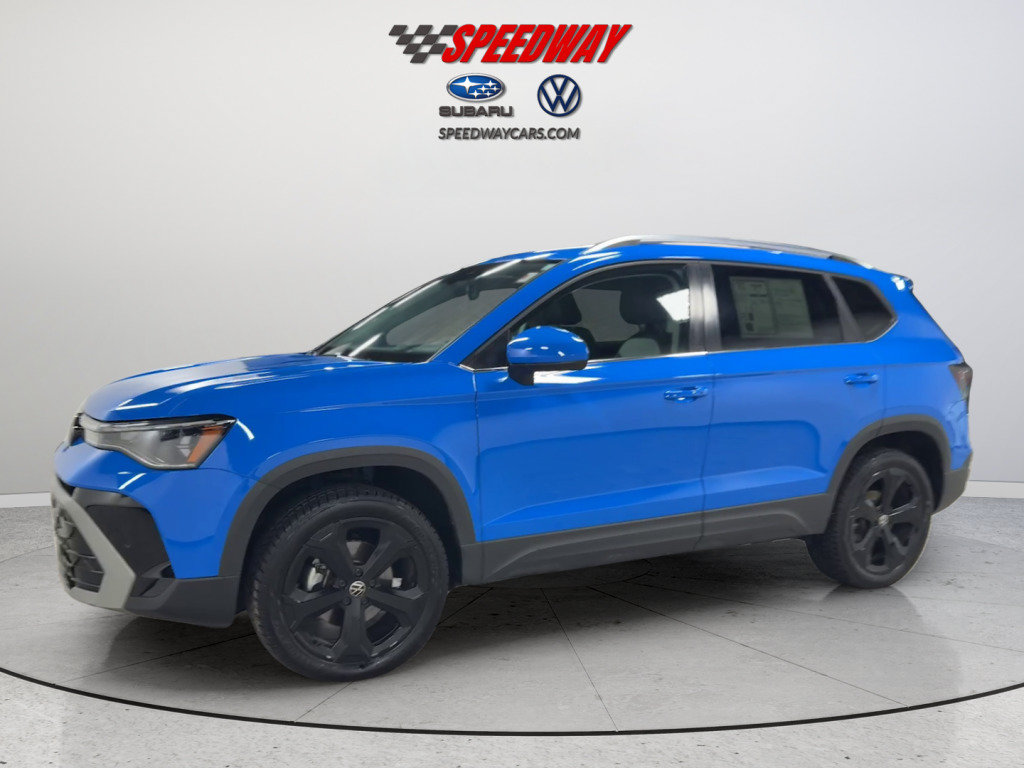 Certified 2025 Volkswagen Taos SEL AWD/4WD image 11